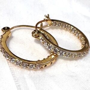 💛Stunning Crystal Haze Gold and White Crystal Hoop Mini Serena Earrings💛